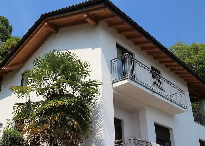 Lucina By Interhome דירה